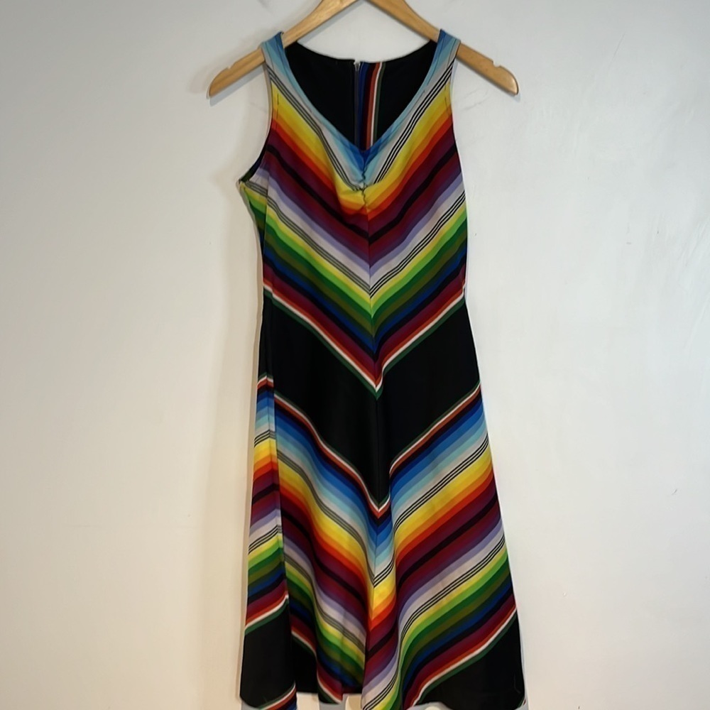Vintage colourful, chevron style sleeveless dress, size small - Picture 3 of 11